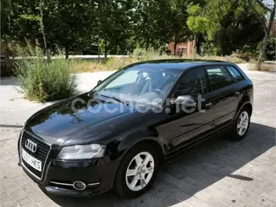 Usado Audi A3 Ambiente 105 CV (77 kW) 2012 Negro Utilitario