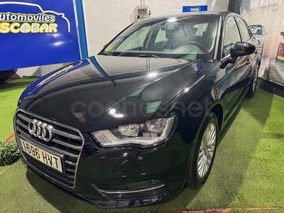 Usado Audi A3 Attraction 110 CV (80 kW) 2014 Negro Berlina
