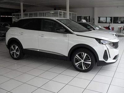 Blanc nacre Usado 2022 Peugeot 3008 Allure SUV | 25.500 €