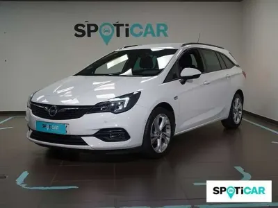 Usado Opel Astra GS Line 110 CV (80 kW) 2020 Blanco Familiar