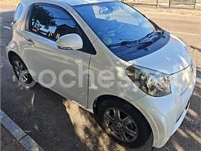 Käytetty Toyota iQ 99 HP (72 kW) 2009 Valkoinen Viistoperä