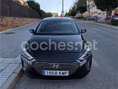 Usado Hyundai Ioniq 141 CV (103 kW) 2018 Negro Utilitario