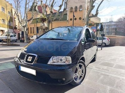 Usado Seat Alhambra Sport 204 CV (150 kW) 2006 Negro Monovolumen