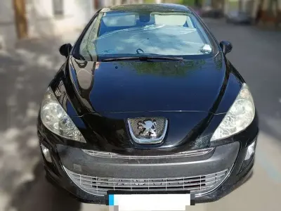 Usado Peugeot 308 Premium 109 CV (80 kW) 2010 Negro Utilitario