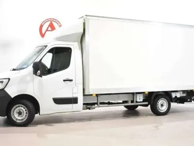 Usado Renault Master 145 CV (106 kW) 2023 Blanco Monovolumen