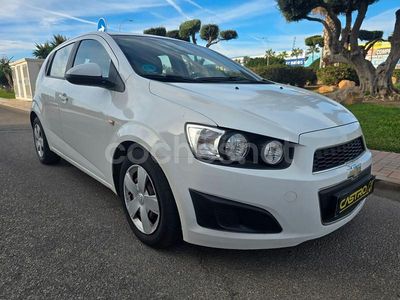 Usado Chevrolet Aveo LT 86 CV (63 kW) 2013 Blanco Berlina