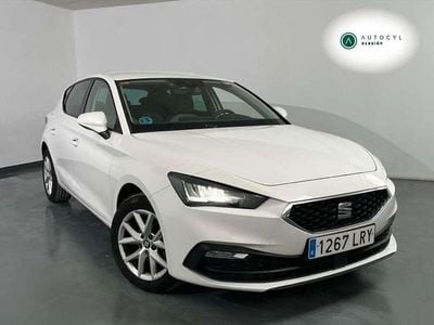 Usado Seat Leon Style 116 CV (85 kW) 2021 Blanco Utilitario