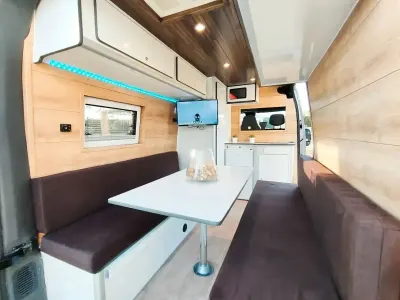 Usado Renault Master 135 CV (99 kW) 2019 Marrón Van