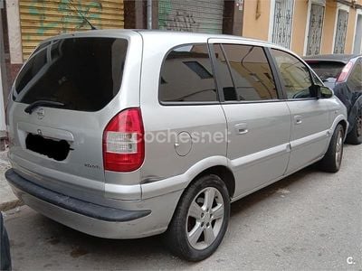 Gris / plata Usado 2005 Opel Zafira Club Monovolumen | 3000 € (Un poco caro)