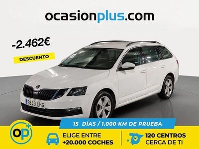 Usado Skoda Octavia Ambition 116 CV (85 kW) 2020 Blanco Familiar