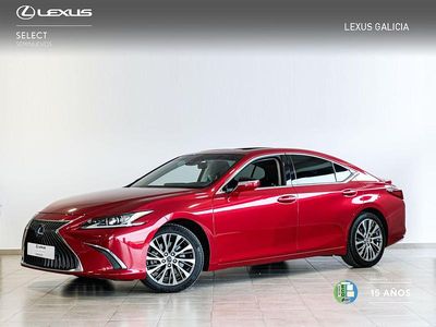 Rojo Usado 2021 Lexus ES300H Berlina | 36.900 €