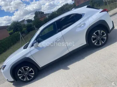 Usado Lexus UX Sport Line 184 CV (135 kW) 2020 Blanco SUV