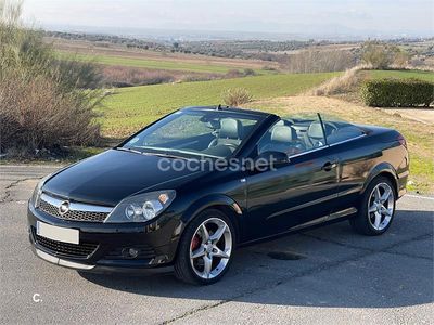 Usado Opel Astra Cabriolet Cosmo 150 CV (110 kW) 2007 Negro Descapotable