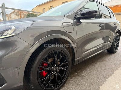 Gris / plata Usado 2022 Ford Kuga ST-Line X SUV | 26.600 € (Caro)