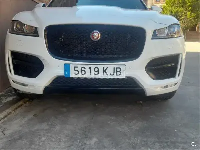 Usado Jaguar F-Pace R-Sport 250 CV (183 kW) 2018 Blanco SUV