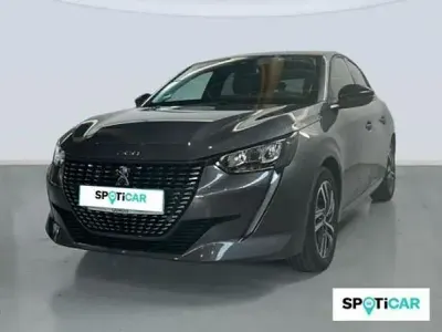 Usado Peugeot 208 Allure 100 CV (73 kW) 2022 Gris Utilitario