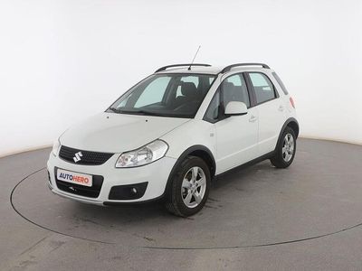 Usado Suzuki SX4 GLX 120 CV (88 kW) 2014 Blanco SUV