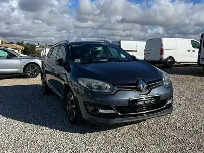 Usado Renault Mégane GrandTour Bose Edition 131 CV (96 kW) 2015 Blanco Familiar