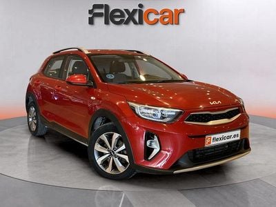 Burdeos Usado 2023 Kia Stonic SUV | 13.490 € (Buen precio)