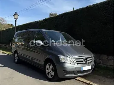 Usado Mercedes Viano 163 CV (119 kW) 2014 Gris / plata Monovolumen