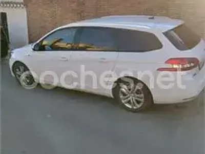 Usado Peugeot 308 SW Allure 120 CV (88 kW) 2017 Blanco Familiar