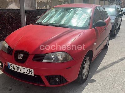 Rojo Usado 2006 Seat Ibiza Reference Berlina | 2900 € (Precio justo)