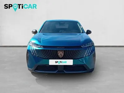 Usado Peugeot 3008 Allure 136 CV (100 kW) 2024 Verde SUV