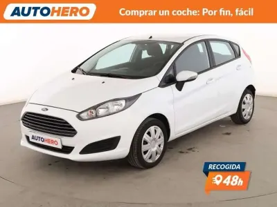 Usado Ford Fiesta Trend 82 CV (60 kW) 2015 Blanco Utilitario