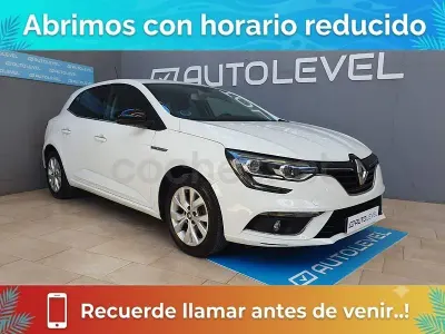 Usado Renault Mégane IV Life 115 CV (84 kW) 2019 Blanco Berlina