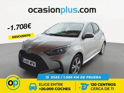 Usado Toyota Yaris Hybrid Active 116 CV (85 kW) 2024 Gris Berlina