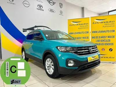 Usado VW T-Cross Advance 95 CV (69 kW) 2021 Azul SUV