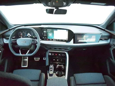 Usado Audi Q5 204 CV (150 kW) 2025 Gris SUV