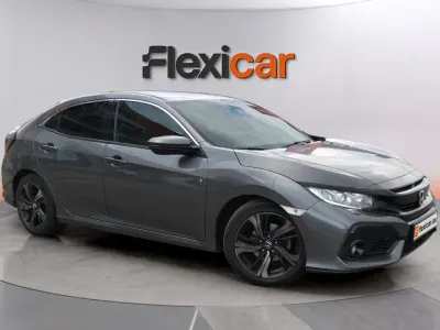Begagnad Honda Civic Comfort 129 HK (94 kW) 2019 Grå Halvkombi
