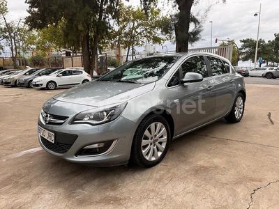 Usado Opel Astra Excellence 110 CV (80 kW) 2015 Gris / plata Berlina
