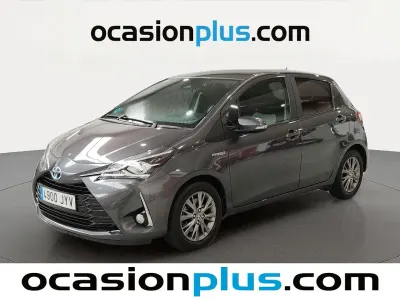 Käytetty Toyota Yaris Active 100 HP (73 kW) 2017 Harmaa