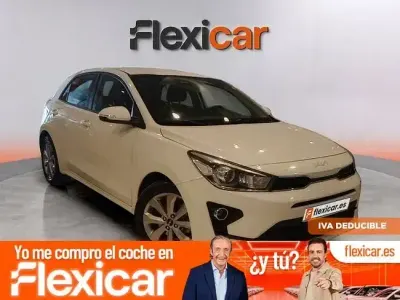 Usado Kia Rio 100 CV (73 kW) 2023 Blanco Berlina