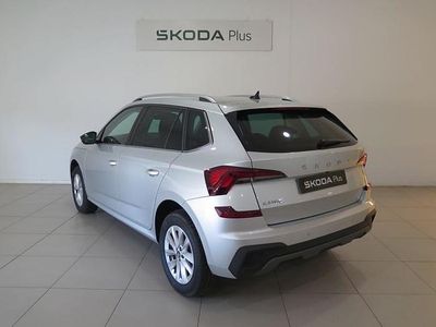 Usado Skoda Kamiq Selection 115 CV (84 kW) 2025 Gris plata SUV