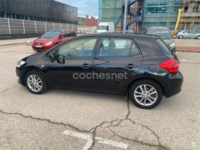 Usado Toyota Auris Active 126 CV (92 kW) 2009 Negro Utilitario