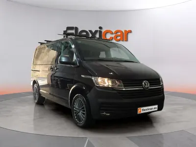 Usado VW Caravelle 150 CV (110 kW) 2023 Negro Van