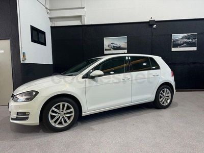 Usado VW Golf VII Advance 116 CV (85 kW) 2017 Blanco Berlina