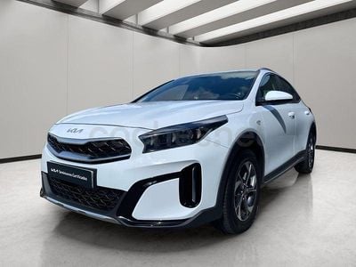 Usado Kia XCeed 100 CV (73 kW) 2025 Blanco SUV