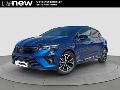 Usado Renault Clio V Techno 100 CV (73 kW) 2025 Azul Berlina