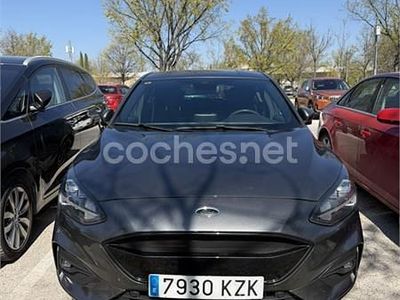 Begagnad Ford Focus ST-Line 125 HK (91 kW) 2019 Grå Sedan