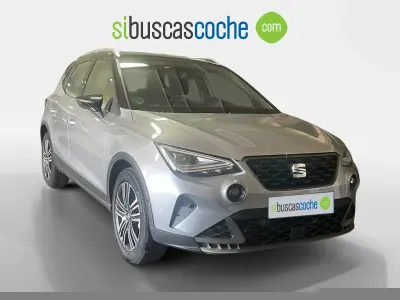Usado Seat Arona FR 116 CV (85 kW) 2024 Gris/plata SUV