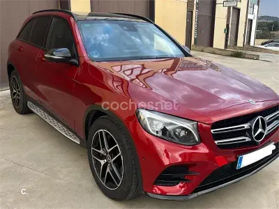 Usado Mercedes GLC220 170 CV (125 kW) 2019 Granate SUV