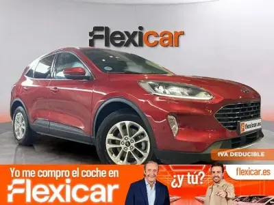 Usado Ford Kuga Titanium 150 CV (110 kW) 2019 Rojo SUV