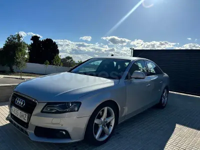 Usado Audi A4 265 CV (194 kW) 2010 Gris / plata Berlina