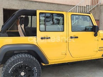 Amarillo Usado 2016 Jeep Wrangler Unlimited Sahara SUV | 42.450 € (Caro)