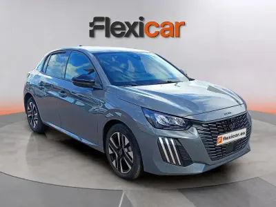 Usado Peugeot 208 Allure 101 CV (74 kW) 2025 Gris Utilitario