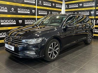 Usado VW Passat Executive 150 CV (110 kW) 2021 Negro Berlina